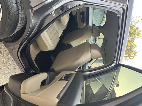 Riyadh, Vehicles, Cars & Trucks , SAR 64000,  Honda CR-V,  2018,  Automatic,  96000 KM,  Low Mileage