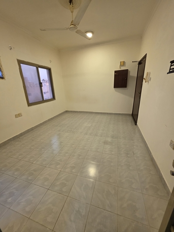 Hidd, Apartments, Flats, Houses & Villas, BHD 90,  Studio With EWA For Rent In Hidd