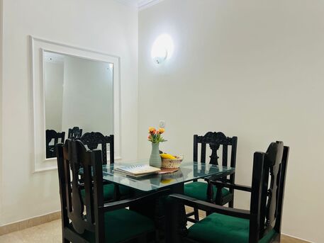 New Delhi, Apts/Flats Wanted, INR 12258/day,  Furnished,  2 BR,  1200 Sq. Feet,  Vasant Vihar PVR - Kitchen, Terrace, Lift