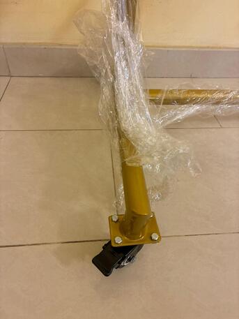 Riffa, Furniture, BHD 42,  Heavy-Duty Rolling Clothes Rack