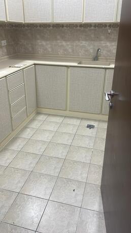 Busaiteen, Apartments, Flats, Houses & Villas, BHD 290/month,  2 BR,  Flat For Rent In Busaiteen/ Unlimited EWA