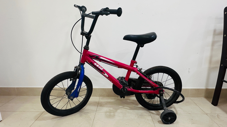 Salmaniya, Household Items, BHD 5,  Bicycle TV Chairs Furniture For Sale