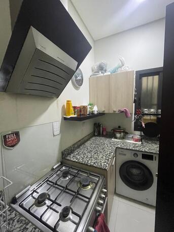 Adliya, Holiday/Vacation Rentals, BHD 150/month,  1 BR,  Sharing Room For Rent In Adliya With EWA , Unlimited