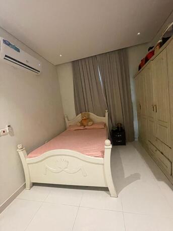 Adliya, Holiday/Vacation Rentals, BHD 150/month,  1 BR,  Sharing Room For Rent In Adliya With EWA , Unlimited
