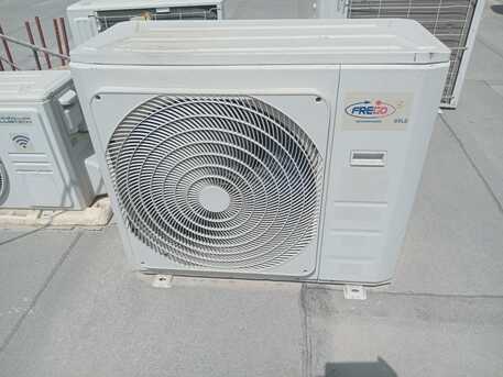 Manama, Air Conditioners, BHD 110,  Urgent Sale Ac Air Conditioning