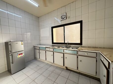 Salmaniya, Appliances, BHD 180,  STUDIO/NEWLY RENOVATED BUILDING/UNLIMITED EWA/FULLY FURNISHED