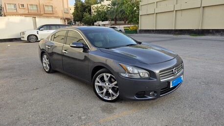 Manama, Vehicles, Cars & Trucks , BHD 2400,  Nissan Maxima,  2013,  Automatic,  86000 KM,  , Good Condition, Less KM