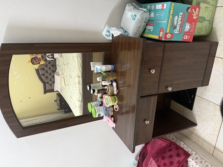 Al Murabba, Furniture, SAR 400,  Selling Bedroom Set - King Size Bed + Medicated Mattress + Wardrobe + Bed Side Tables