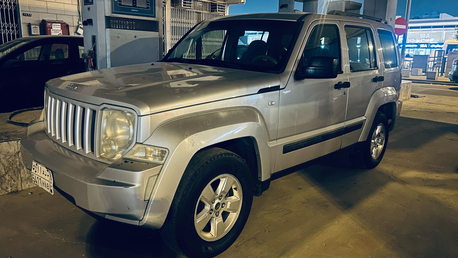 Riyadh, Vehicles, Cars & Trucks , SAR 18000,  Jeep Liberty,  2012,  Automatic,  315000 KM,  Jeep Cherokee  Model - Cruise Control