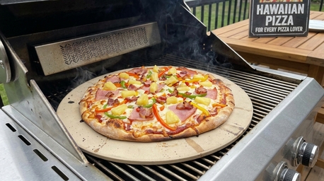 Kabul, Restaurants, Delicious Hawaiian Pizza For Every Pizza Lover