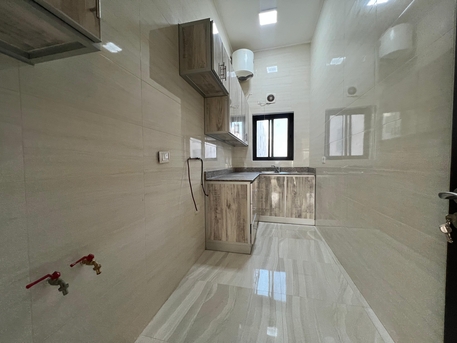 Mahooz, Apartments, Flats, Houses & Villas, BHD 280/year,  2 BR,  MAHOOZ STUNNING SEMIFURNISHED 2 BEDROOM APARTMENT FOR RENT NEAR IBN NAFEESA HOSPITA