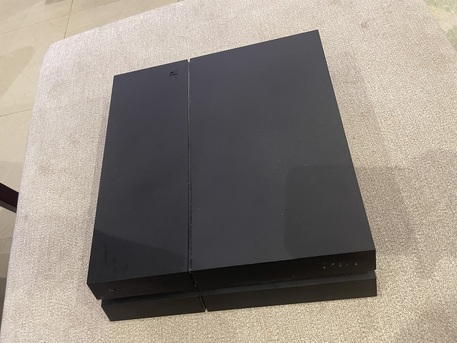 Jeddah, Electronics, SAR 500,  PS4 500GB + 2 Original Controllers
