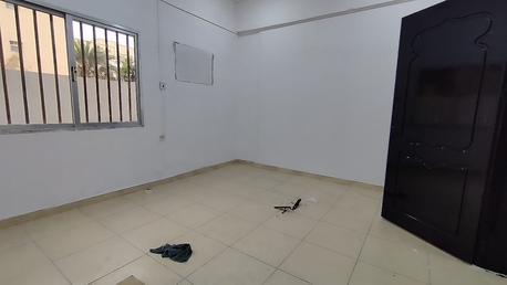Zinj, Apartments, Flats, Houses & Villas, BHD 170/year,  1 BR,  Zinj:- Groundfloor 1Bhk Unfurnished Flat On Rent With Unlimited Ewa..