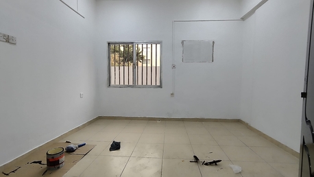Zinj, Apartments, Flats, Houses & Villas, BHD 170/year,  1 BR,  Zinj:- Groundfloor 1Bhk Unfurnished Flat On Rent With Unlimited Ewa..