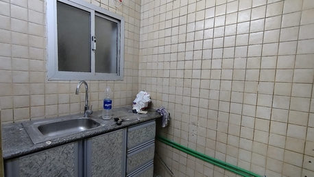 Zinj, Apartments, Flats, Houses & Villas, BHD 170/year,  1 BR,  Zinj:- Groundfloor 1Bhk Unfurnished Flat On Rent With Unlimited Ewa..