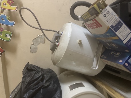 Riyadh, Household Items, SAR 200,  Treadmill Heater 110 220 Vacuum Cleaner Oven