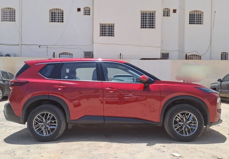 Bisha, Vehicles, Cars & Trucks , SAR 85000,  Nissan X-Trail,  2023,  Automatic,  33760 KM,  7-seater- 2500cc- Excellent Condition-No Accident- Urgent Sale