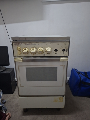 Al Adama, Appliances, SAR 100,  Stove