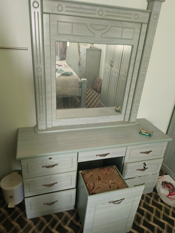 Al Khobar Al Shamalia, Furniture, SAR 400,  Big Size Dressing Table With Seat
