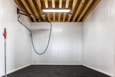 New York, Real Estate, Opt For A Bright Environment With Grow Room Vinyl Panels