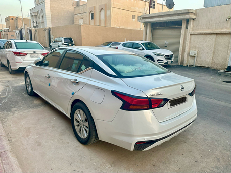 Riyadh, Vehicles, Cars & Trucks , SAR 53500,  Nissan Altima,  2021,  Automatic,  115300 KM,