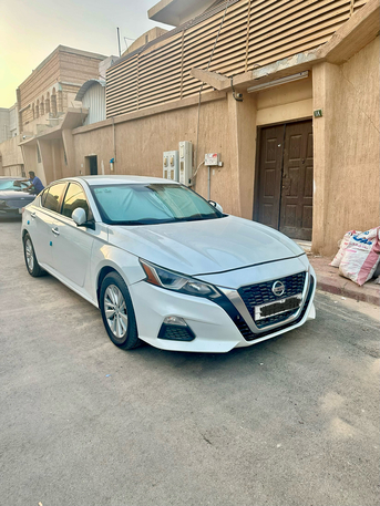 Riyadh, Vehicles, Cars & Trucks , SAR 53500,  Nissan Altima,  2021,  Automatic,  115300 KM,