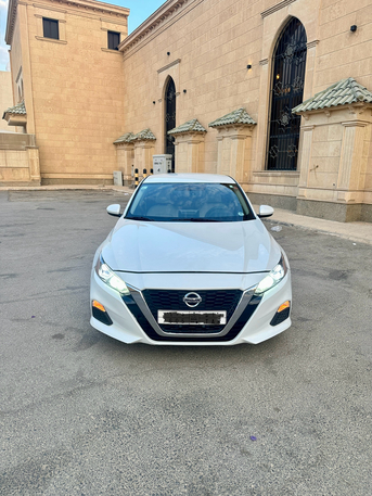 Riyadh, Vehicles, Cars & Trucks , SAR 53500,  Nissan Altima,  2021,  Automatic,  115300 KM,