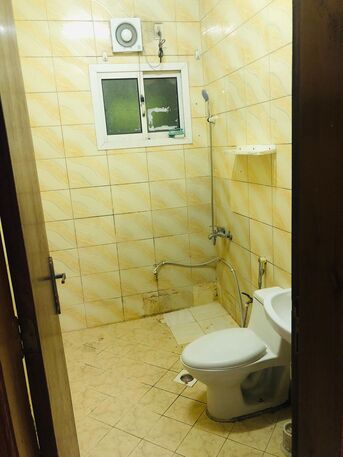 Jubail, Apartments, Flats, Houses & Villas, SAR 1833/month,  2 BR,  Unfurnished Family Or Excutive Bachelor Flat For Sale