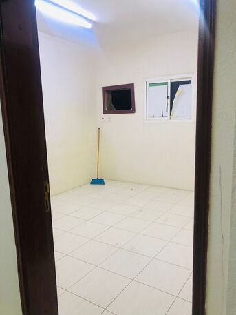 Jubail, Apartments, Flats, Houses & Villas, SAR 1833/month,  2 BR,  Unfurnished Family Or Excutive Bachelor Flat For Sale