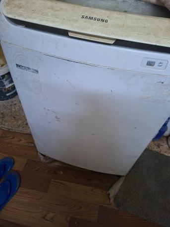 Al Wizarat, Appliances, SAR 1600,  Window Ac (2 Nr), Refregerator (2 Nr), Gas Cylinders, Samsung Washing Machine (7kg) For Sa