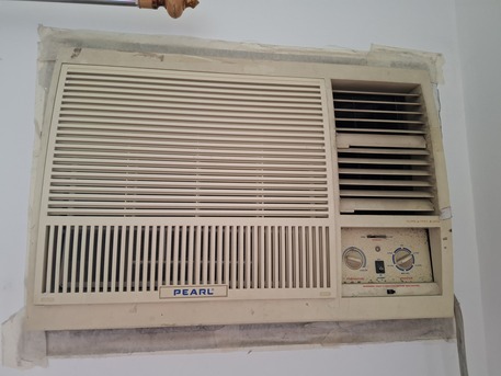 Salmaniya, Air Conditioners, BHD 01500,  3 AC & 1 Fridge Old But Good Working