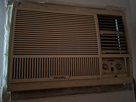Salmaniya, Air Conditioners, BHD 01500,  3 AC & 1 Fridge Old But Good Working