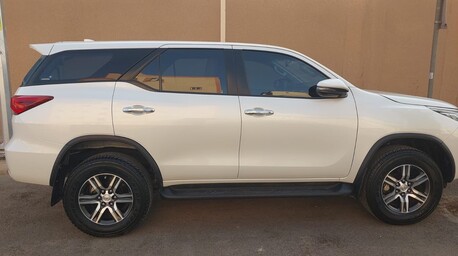 Riyadh, Vehicles, Cars & Trucks , SAR 112000,  Toyota Fortuner,  2023,  Automatic,  42000 KM,  Pearl White, Expat Driven Well Maintained Family Car