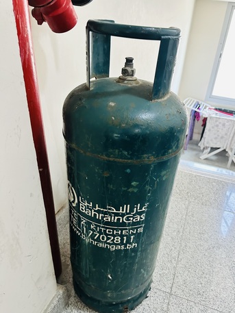 Hoora, Household Items, BHD 30,  Bahrain Gas Cylinder Medium Size With Regulator