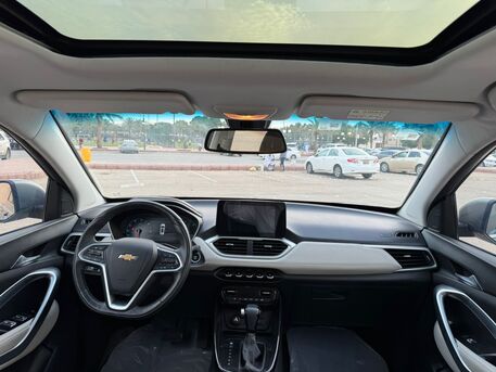 Riyadh, Vehicles, Cars & Trucks , SAR 38000,  Chevrolet Captiva,  2022,  Automatic,  120000 KM,    Full Option