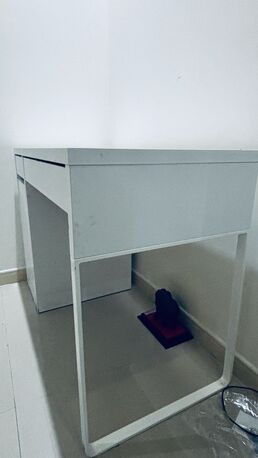 Riyadh, Household Items, SAR 1900,  Selling Refrigerator And IKEA Table, Chair