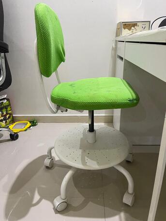 Riyadh, Household Items, SAR 1900,  Selling Refrigerator And IKEA Table, Chair