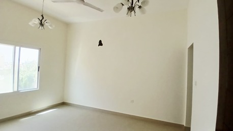 Janabiya, Apartments, Flats, Houses & Villas, BHD 200/month,  2 BR,  2 Bedroom Flat For Rent In Janabiya