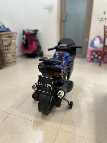 Tubli, Toys & Games, BHD 20,  Kids Electric Ride-On Superbike (Excellent Condition) &ndash; Blue & Black! BD 20