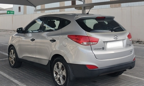 Manama, Vehicles, Cars & Trucks , Hyundai Tucson,  2014,  Automatic,  200000 KM,
