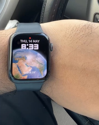 Manama, Watches, BHD 50,  Apple Watch SE (Gen 1) With Charger