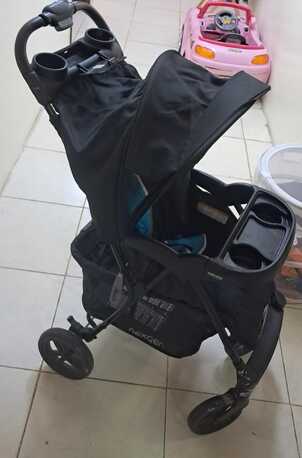 Al Dana, Baby & Kid Stuff, SAR 400,  Baby Stroller And Bassinet