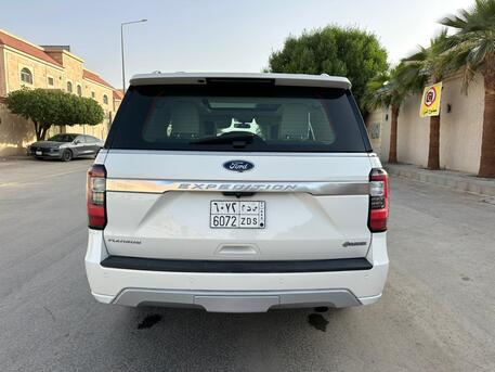 Riyadh, Vehicles, Cars & Trucks , SAR 137000,  Ford Expedition Platinum,  2021,  Automatic,  60000 KM,    Edition With Panorama Sunroof N Full Options (1st Owner)
