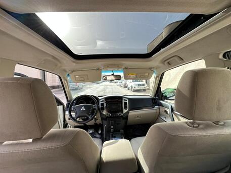 Riyadh, Vehicles, Cars & Trucks , SAR 85000,  Mitsubishi Pajero GLS,  2022,  Automatic,  60000 KM,    With Sunroof N 4WD Option For Urgent Sales