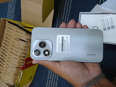 Jeddah, Mobile Phones, SAR 850,  Honor 400 Light 256/8 Gb 7 Days Used Only
