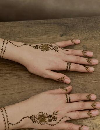 Al Nakheel, Fashion & Design, Mehandi Artist