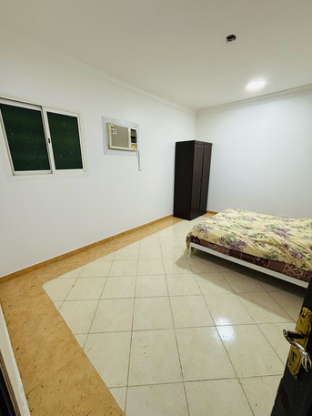 Al Khalij, Rooms for Rent, SAR 1300/month,  Room Available For Rent For Exuctive Bechular