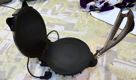 Riyadh, Household Items, SAR 1,  Roti Maker, Electric Heat Plate, Glass Jar, Coffee Grinder, Blanket