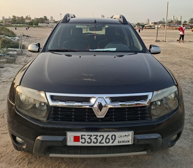 Salmaniya, Vehicles, Cars & Trucks , BHD 1000,  Renault Duster,  2015,  Automatic,  119000 KM,  Urgent Sale Well Maintaine Second Owner