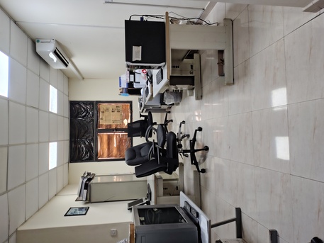 Diplomatic Area, Computers, BHD 1,  بيع أثاث مكتبي